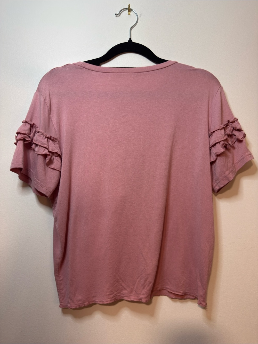 SHUN Bo Pink Short Sleeve Ruffle Fox Sequin Tee - Picture 3 of 6